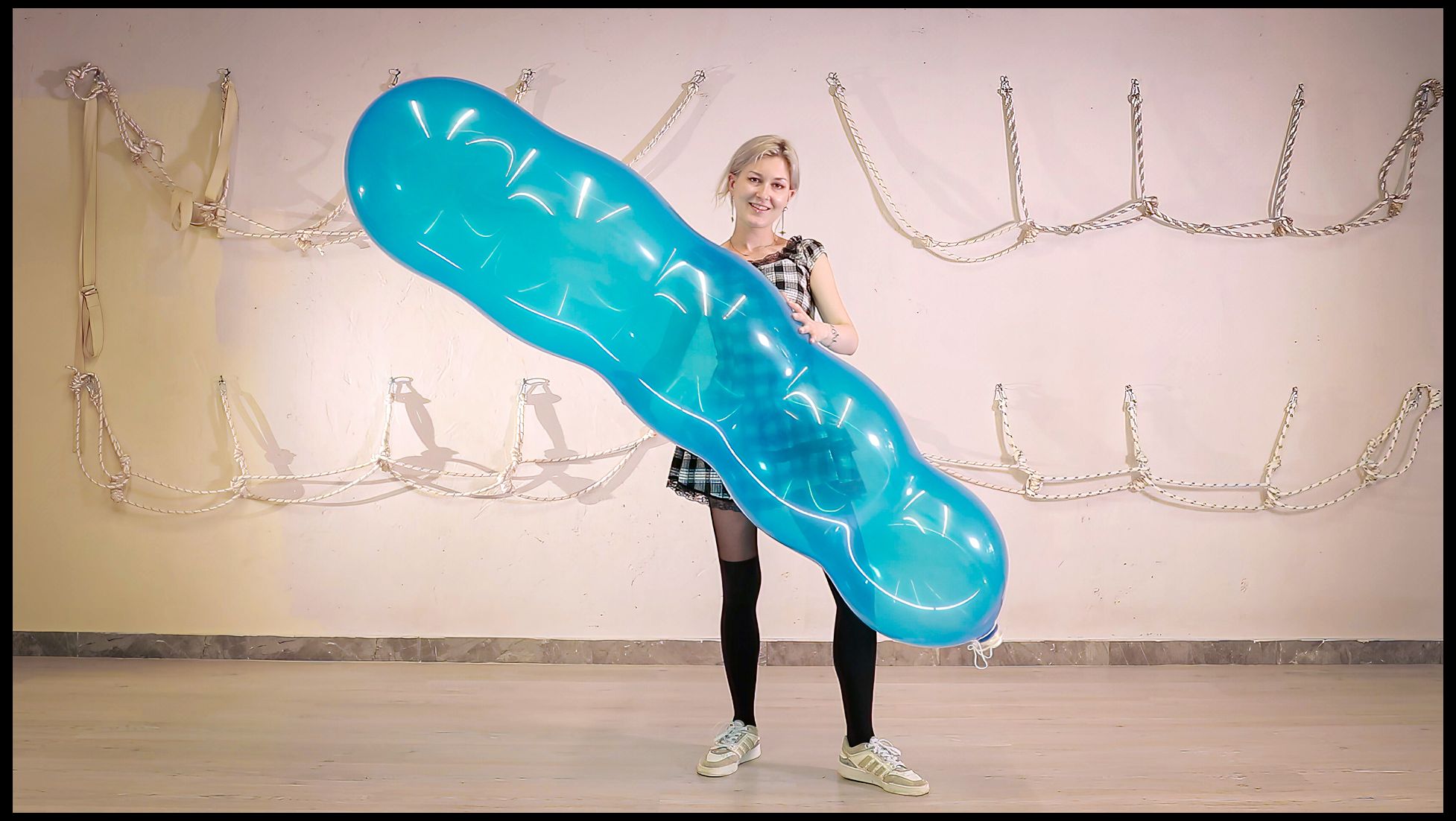 Roomtex - balloons and inflatables